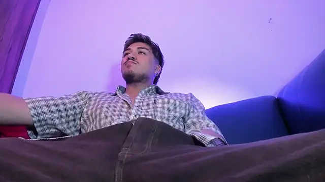 juanmechanic  online show from February 25, 4:44 am