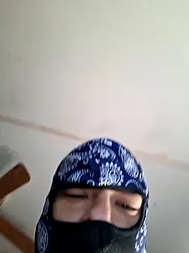 Snapshot of MassedParidae chatting on March 5, 4:03 pm MassedParidae online show from March 5, 4:03 pm