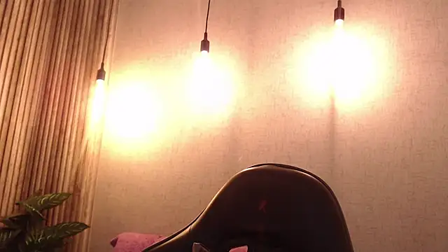 KimGarces online show from October 5, 3:32 pm