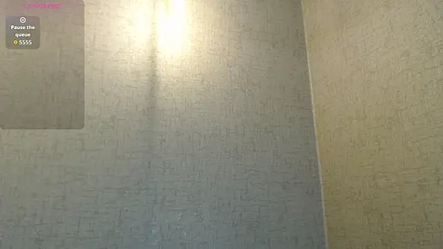 KimGarces online show from October 30, 8:53 pm