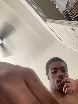 huhgtr online show from April 3, 3:32 pm