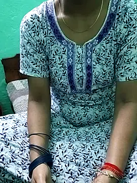 Apurvaa online show from December 4, 4:05 pm