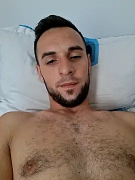 Snapshot of Necunoscutul001 chatting on September 29, 7:13 am Necunoscutul001 online show from September 29, 7:13 am