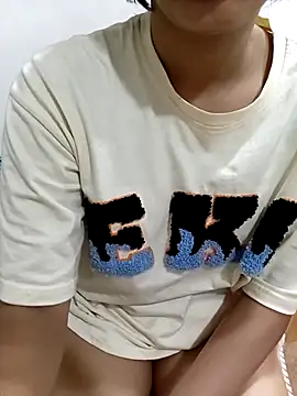 blueeyegirl22 online show from December 4, 7:22 pm