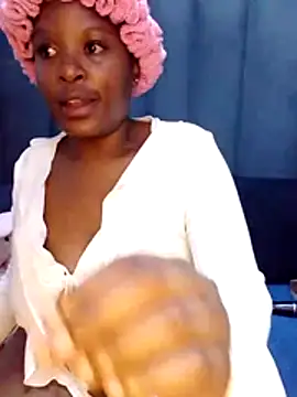 MrsMxx25 online show from October 23, 8:40 pm