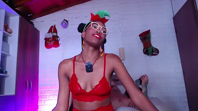 lucyymaximo online show from December 15, 2:54 pm