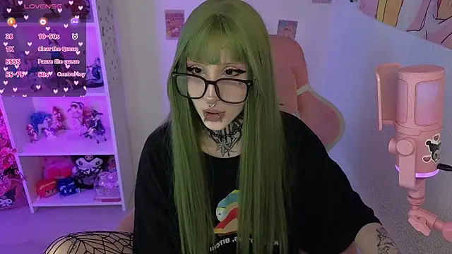 Nana stolass online show from April 22, 8:50 am