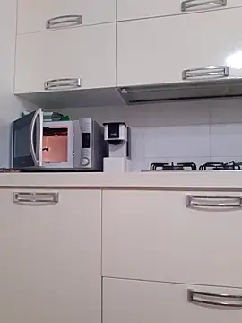 Snapshot of singolo_discreto chatting on February 22, 8:35 am singolo discreto online show from February 22, 8:35 am