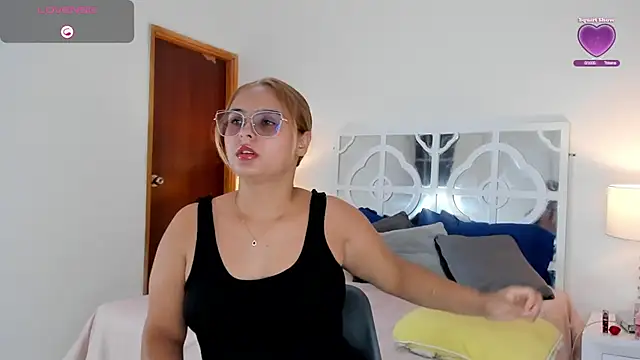 MikaelaStone online show from September 22, 12:40 pm