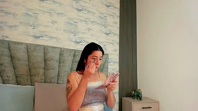 ShanelEvans online show from October 29, 4:42 pm