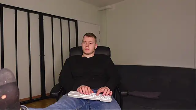 Richard Dullas online show from December 3, 8:18 pm