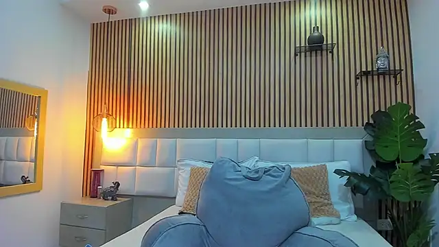 KattyBonnie online show from November 6, 7:37 pm