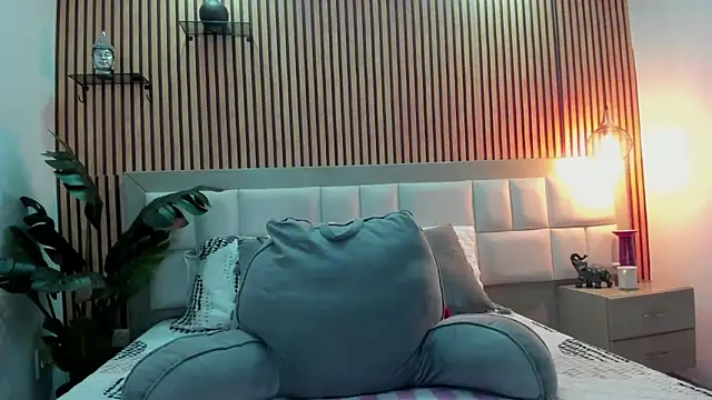 KattyBonnie online show from December 1, 7:41 pm