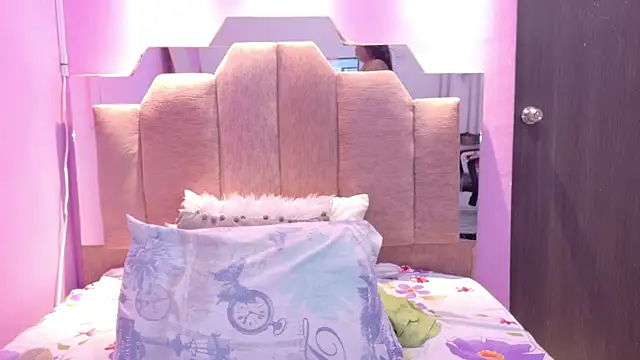 AndreaSweet2 online show from April 21, 8:12 pm