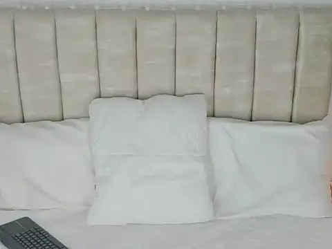 AprilStone1 online show from April 18, 2:32 pm