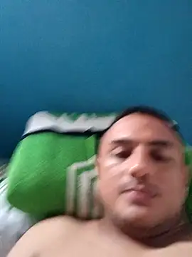 Geral Yeraldyn09 online show from September 20, 9:38 pm