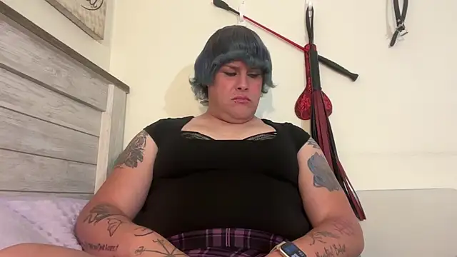 Julietserenity online show from November 21, 6:01 am