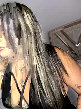 ashley-swift- online show from December 20, 8:21 am