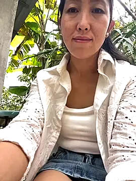 Huong-Ly online show from October 17, 3:20 am