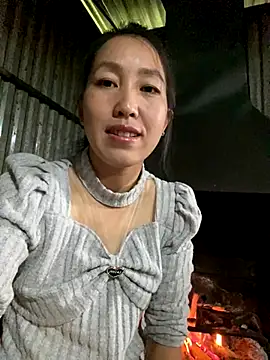 Huong-Ly online show from November 9, 3:05 am