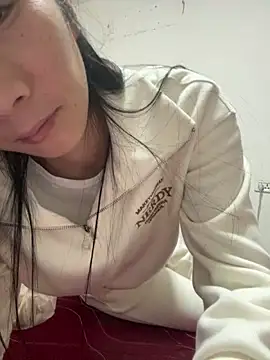 crhong666 online show from November 7, 12:32 am