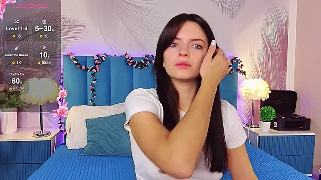 kimberlyy77 online show from October 1, 6:30 am