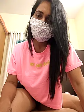 Snapshot of Curvyqueenz chatting on September 18, 6:10 pm Curvyqueenz online show from September 18, 6:10 pm