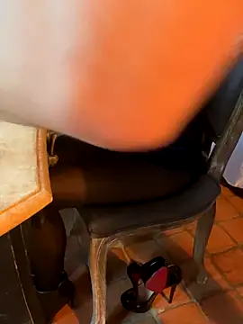 LesAmantsAE2 online show from October 2, 7:37 am