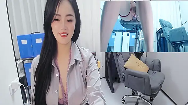 Eileen-L online show from February 6, 3:22 am