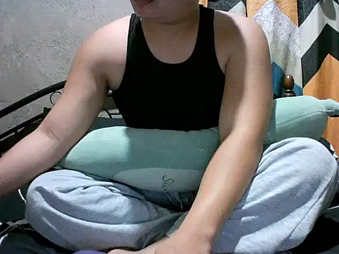 alhex gay26 online show from April 24, 4:42 pm