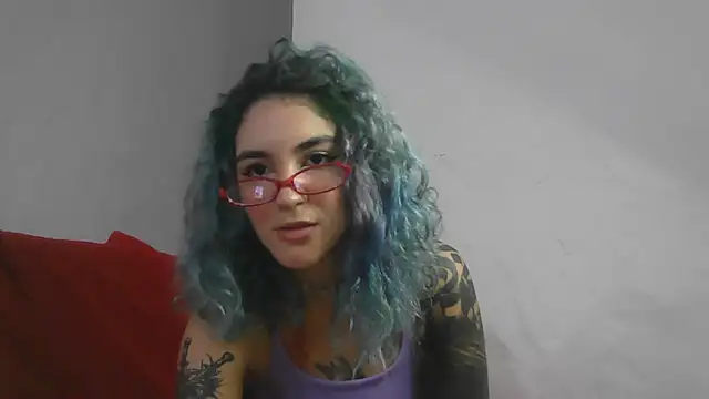 Snapshot of peetitefairy chatting on May 13, 9:00 pm peetitefairy online show from May 13, 9:00 pm