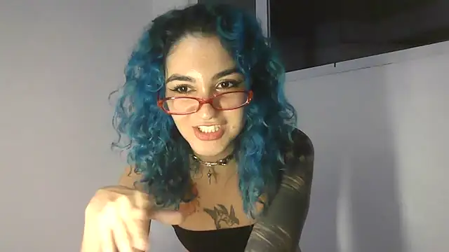Snapshot of peetitefairy chatting on May 16, 6:21 am peetitefairy online show from May 16, 6:21 am