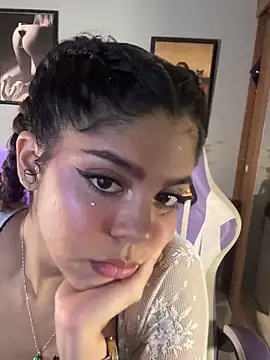 Snapshot of hannachris- chatting on September 14, 2:11 am hannachris- online show from September 14, 2:11 am