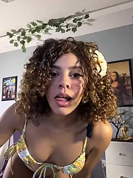 Snapshot of hannachris- chatting on September 21, 12:12 am hannachris- online show from September 21, 12:12 am