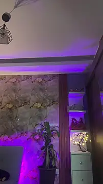 Snapshot of hannachris- chatting on October 20, 2:12 am hannachris- online show from October 20, 2:12 am