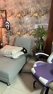 Snapshot of hannachris- chatting on October 26, 1:33 am hannachris- online show from October 26, 1:33 am