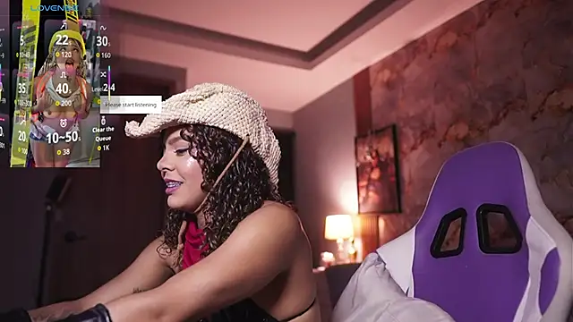 Snapshot of hannachris- chatting on November 5, 11:27 pm hannachris- online show from November 5, 11:27 pm