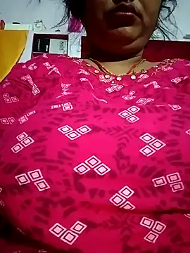 Snapshot of Aruhi_hot chatting on October 9, 9:24 pm Aruhi hot online show from October 9, 9:24 pm