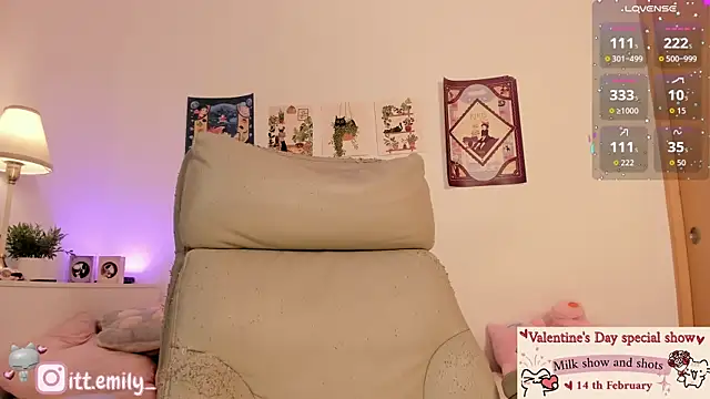 emily uwu0 online show from February 13, 1:45 am