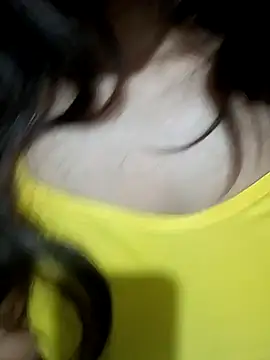 Hott Muskan online show from December 2, 6:58 pm