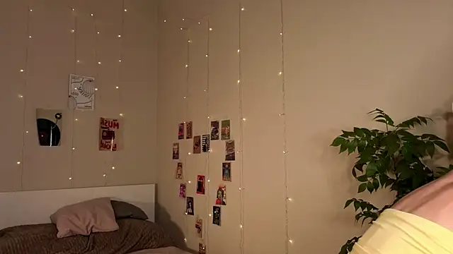 GeorginaHarn online show from October 17, 8:06 am