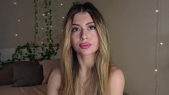 GeorginaHarn online show from November 2, 8:06 am