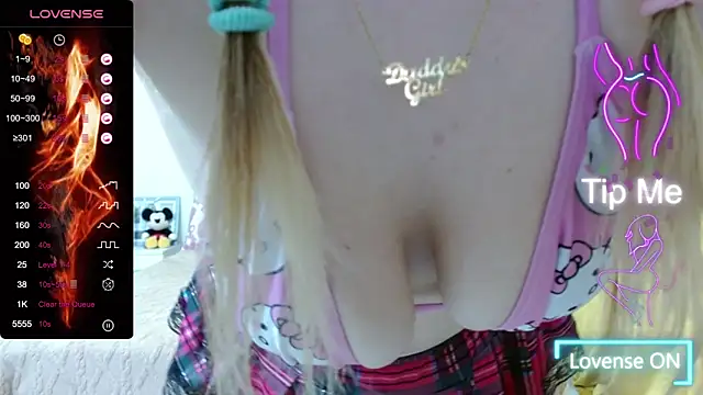 Daddyisssues1 online show from June 20, 6:27 am