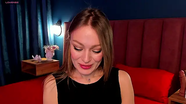 EvelynPoole online show from February 7, 1:31 am