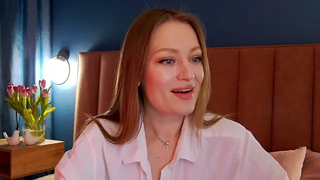 EvelynPoole online show from March 13, 1:45 am