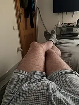 Snapshot of gigolobcn chatting on September 12, 3:23 pm gigolobcn online show from September 12, 3:23 pm