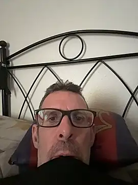 gigolobcn online show from February 1, 1:42 pm