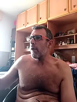 gigolobcn online show from April 20, 4:21 pm