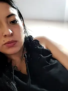 angelicroose2 online show from February 14, 3:58 am