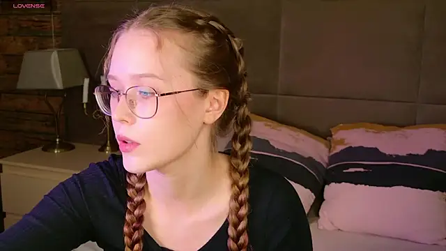 MandyMils online show from September 23, 2:42 pm